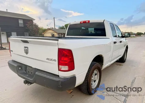 2016 Ram 1500 St z USA, uszkodzony, nr VIN 1C6RR7FT8GS212433